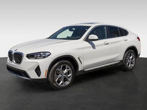 Certified 2025 BMW X4 xDrive30i AWD/4WD image 4