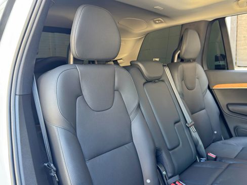 Used 2024 Volvo XC90 T8 Plus w/ Protection Package Premier AWD/4WD image 41