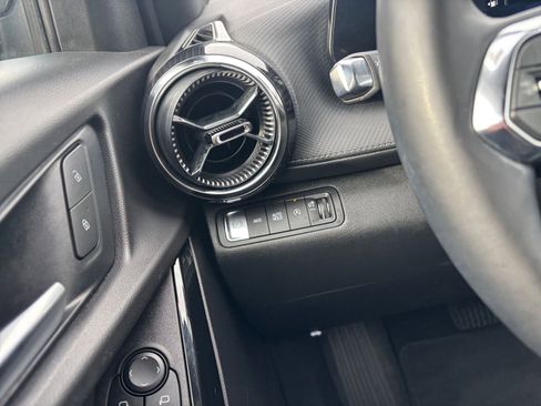 Used 2025 Chevrolet Equinox LT image 35