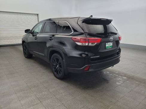 Used 2019 Toyota Highlander SE image 5