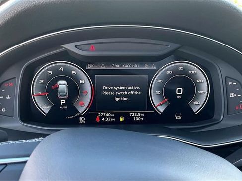 Used 2023 Audi Q8 Premium Plus AWD/4WD image 22