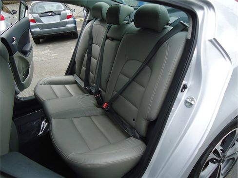 Used 2016 Kia Forte EX w/ EX Premium Package image 13