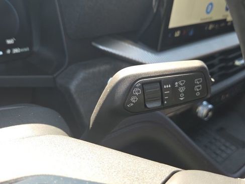 Used 2025 Ford Explorer Platinum w/ LUX Leather Package image 46