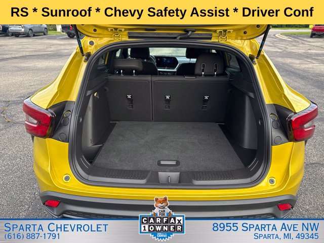 Used 2025 Chevrolet Trax RS w/ Sunroof Package FWD image 31