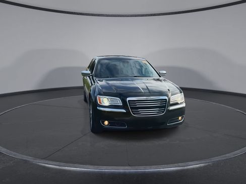 Used 2013 Chrysler 300 C w/ Light Group AWD/4WD image 3