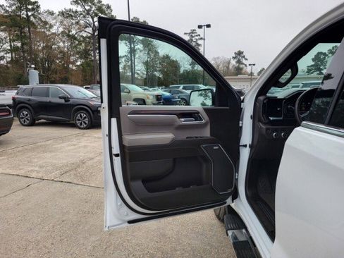 Used 2023 GMC Sierra 1500 SLT w/ SLT Premium Plus Package image 13