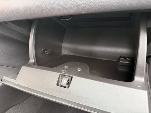 Used 2011 Ford Fiesta SES w/ 301A Rapid Spec Order Code image 17