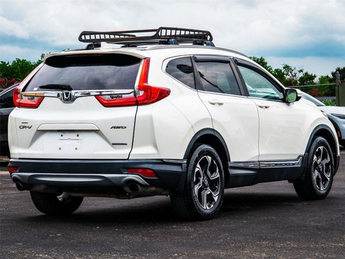 Used 2018 Honda CR-V Touring image 5