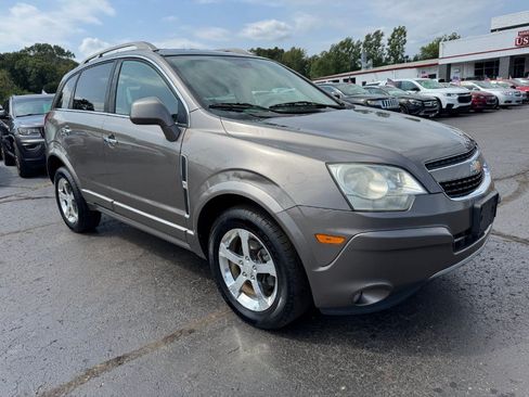 Used 2012 Chevrolet Captiva Sport LT FWD image 7