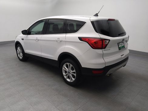 Used 2019 Ford Escape SE FWD image 5