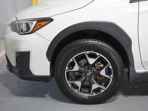 Used 2019 Subaru Crosstrek 2.0i Premium w/ Eyesight System image 5