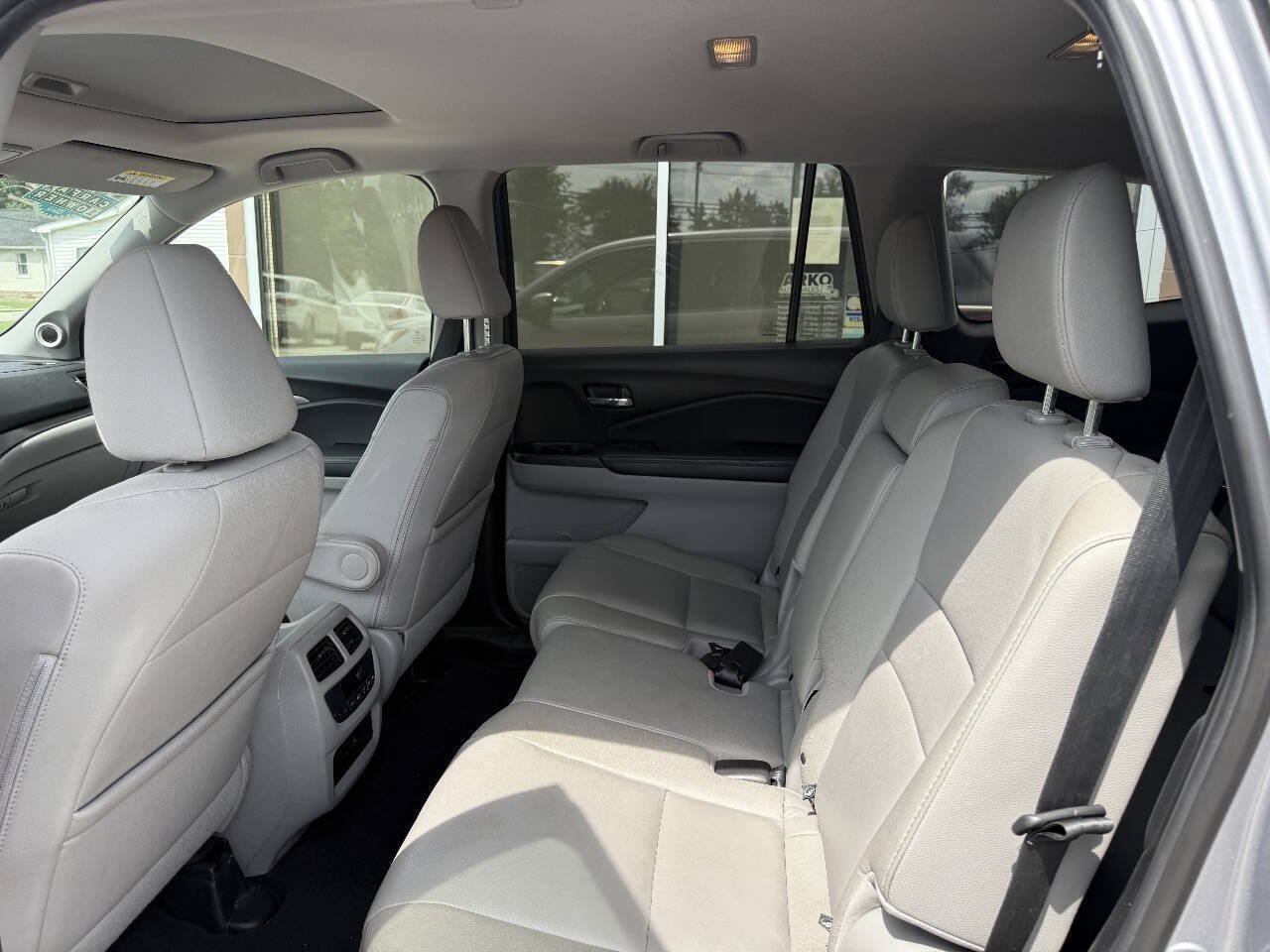 Used 2017 Honda Pilot EX-L image 13
