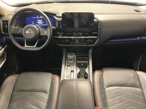 Used 2024 Nissan Pathfinder Platinum w/ Cargo Package image 2