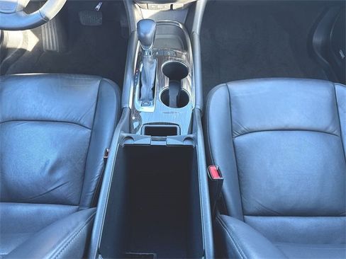 Used 2024 Chevrolet Malibu LT image 35