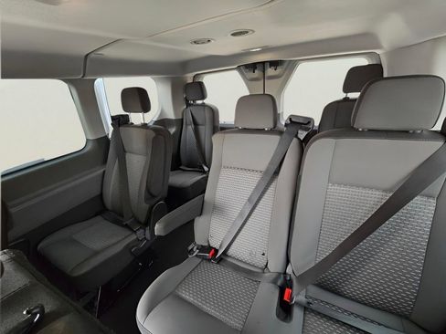 Used 2024 Ford Transit 350 XLT image 31