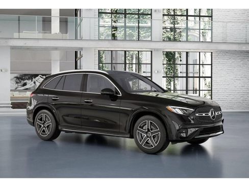 New 2026 Mercedes-Benz GLC 300 4MATIC image 12
