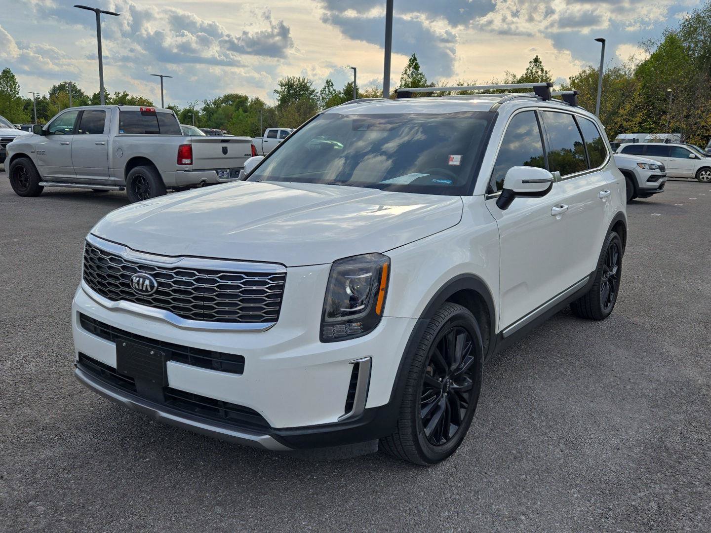Used 2021 Kia Telluride S AWD/4WD image 3