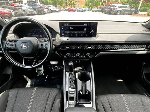 Used 2023 Honda Accord Sport image 15
