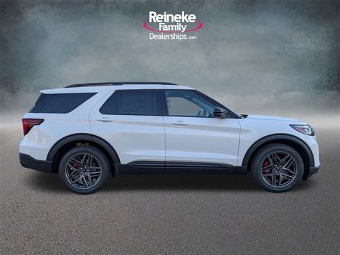 New 2026 Ford Explorer ST w/ Sun And Sound Package image 4