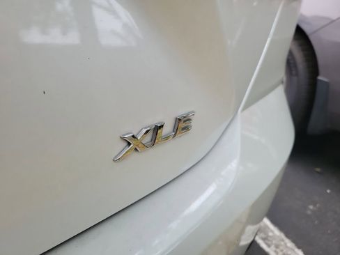 Used 2025 Toyota Camry XLE image 16