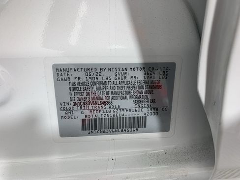Used 2022 Nissan Versa S FWD image 12