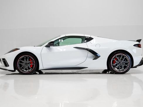 Used 2023 Chevrolet Corvette Stingray Premium Cpe w/ Z51 Performance Package RWD image 27