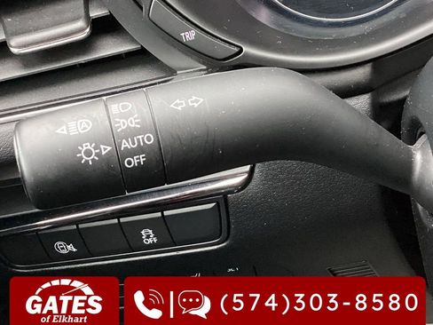 Used 2025 MAZDA MAZDA3 s image 25