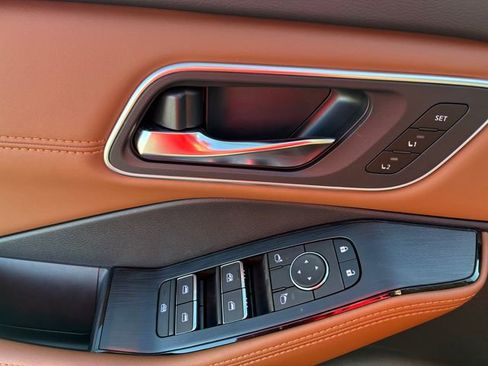 New 2026 Nissan Rogue Platinum image 13