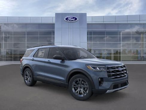 New 2026 Ford Explorer Active w/ Active Comfort Package image 7