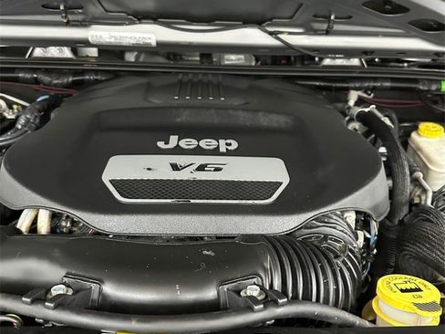 Used 2017 Jeep Wrangler Unlimited Sport w/ Quick Order Package 24S image 8