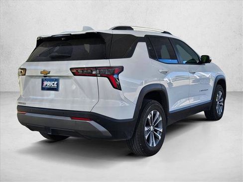 Used 2025 Chevrolet Equinox LT w/ Convenience Package II FWD image 5