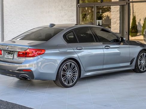 Used 2018 BMW 540i w/ M Sport Package RWD image 9