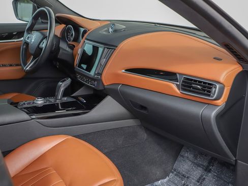 Used 2022 Maserati Levante GT image 47