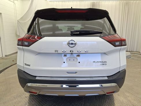 Used 2021 Nissan Rogue Platinum image 23