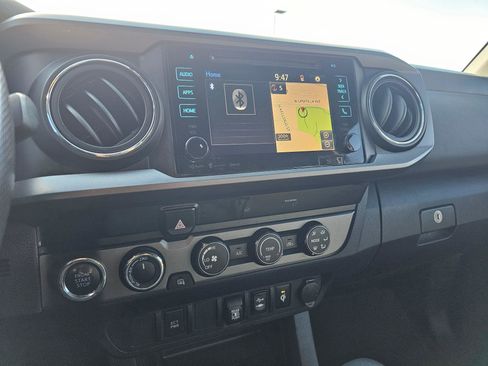 Used 2019 Toyota Tacoma TRD Off-Road image 26