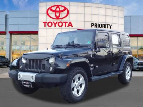 Used 2015 Jeep Wrangler Unlimited Sahara image 1