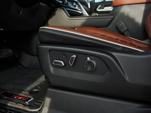 New 2026 GMC Sierra 3500 Denali Ultimate image 18