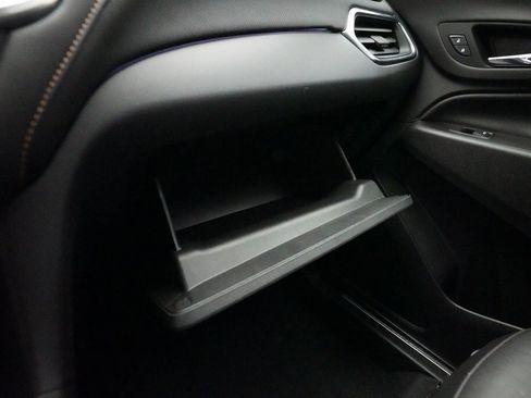 Used 2021 Chevrolet Equinox Premier image 34