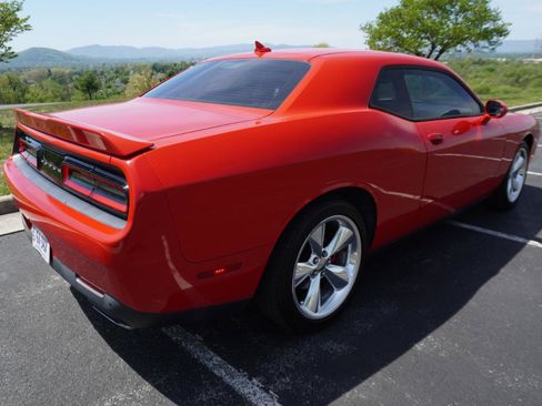 Used 2016 Dodge Challenger R/T Plus image 14