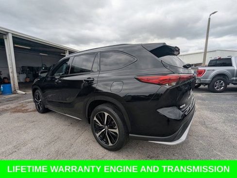 Used 2022 Toyota Highlander XSE AWD/4WD image 7