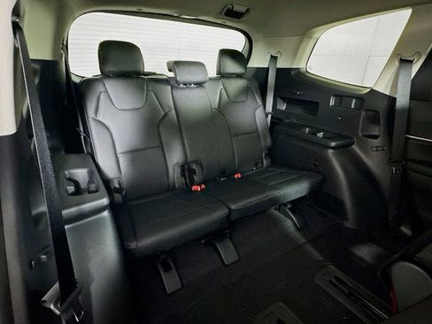 New 2025 Kia Telluride S image 29