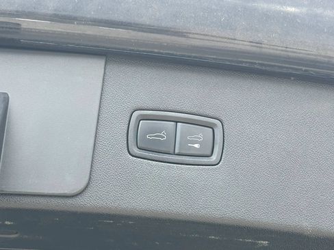 Used 2019 Porsche Cayenne AWD/4WD image 19