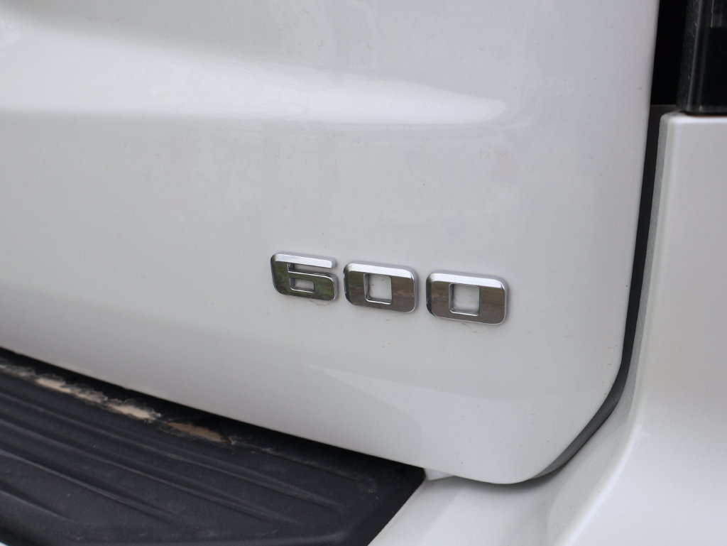 Used 2023 Cadillac Escalade Sport Platinum AWD/4WD image 10