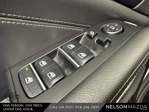 Used 2022 BMW X5 M50i w/ Executive Package image 22