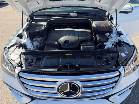 New 2026 Mercedes-Benz GLS 450 4MATIC image 24