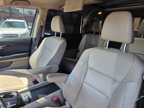 Used 2021 Honda Pilot Elite image 23