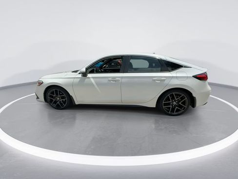 Used 2024 Honda Civic Sport Touring image 5