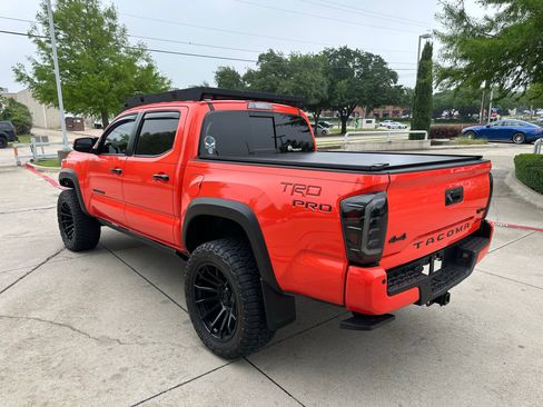 Used 2023 Toyota Tacoma TRD Pro AWD/4WD image 6