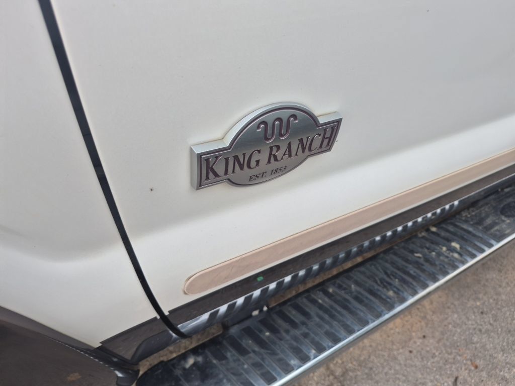 Used 2016 Ford F250 King Ranch w/ FX4 Off-Road Package AWD/4WD image 8