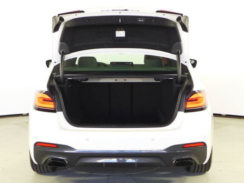 Used 2023 BMW 530i w/ M Sport Package image 10